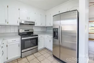 7225 McTeal Pl, Charlotte, NC 28262 - Photo 10