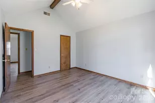 7225 McTeal Pl, Charlotte, NC 28262 - Photo 16