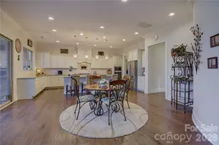 13211 Feale Ct, Charlotte, NC 28278 - Photo 16