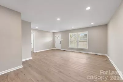 4700 Walden Court, Charlotte, NC 28210 - Photo 4