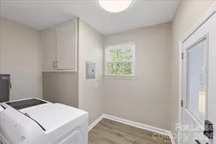 4700 Walden Ct, Charlotte, NC 28210 - Photo 16