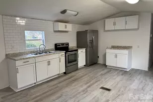 111 Cloverleaf Dr, Clover, SC 29710 - Photo 4