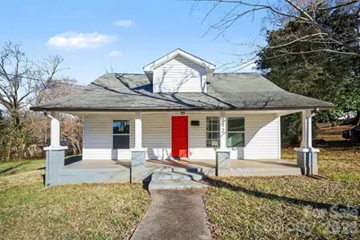 612 E E Street, Newton, NC 28658 - Photo 1