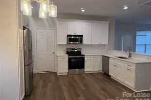 9235 Island Overlook Ct, Cornelius, NC 28031 - Photo 12