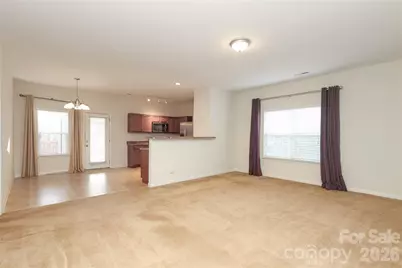 4806 Lynn Lee Circle, Charlotte, NC 28269 - Photo 6