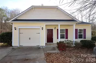 4806 Lynn Lee Cir, Charlotte, NC 28269 - Photo 1