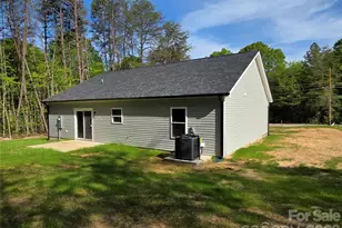 294 Zion Church Rd, Clover, SC 29710 - Photo 4
