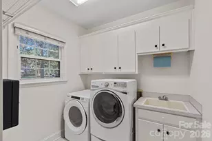 9806 Scheer Ct, Harrisburg, NC 28075 - Photo 8