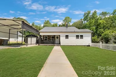 2105 Woodlawn Street, Kannapolis, NC 28083 - Photo 1