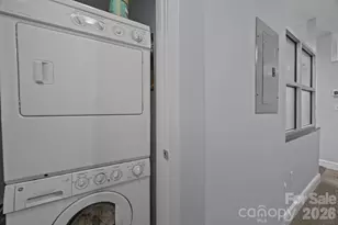 333 W Trade St, Charlotte, NC 28202 - Photo 16