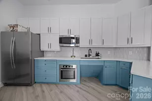 333 W Trade St, Charlotte, NC 28202 - Photo 26