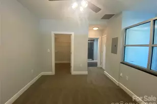 333 W Trade St, Charlotte, NC 28202 - Photo 18