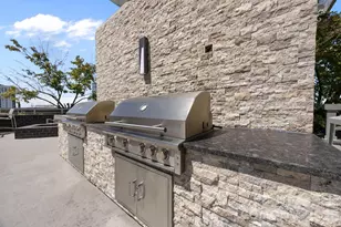 333 W Trade St, Charlotte, NC 28202 - Photo 28