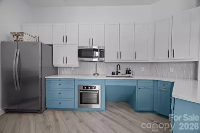 333 W Trade Street #2603, Charlotte, NC 28202 - Photo 32