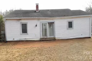 201 McClain St, York, SC 29745 - Photo 4