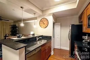 300 W 5th St, Charlotte, NC 28202 - Photo 6