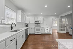 2431 Fox Hollow Rd, Mint Hill, NC 28227 - Photo 10