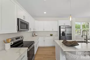 2114 Bombay Wy, Charlotte, NC 28208 - Photo 20