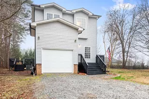 7640 Katherine Dr, Denver, NC 28037 - Photo 2