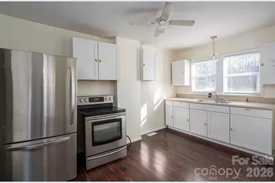 329 W Main Street, Lincolnton, NC 28092 - Photo 10