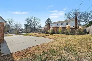 6035 Idlebrook Dr, Charlotte, NC 28212 - Photo 48