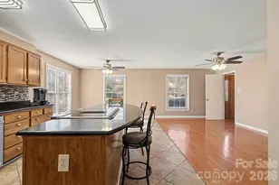 6035 Idlebrook Dr, Charlotte, NC 28212 - Photo 16