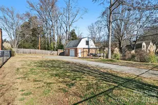 6035 Idlebrook Dr, Charlotte, NC 28212 - Photo 44