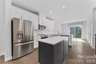 440 Spearfield Ln, Charlotte, NC 28205 - Photo 14