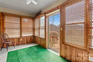 154 Wilson Dr, Canton, NC 28716 - Photo 10