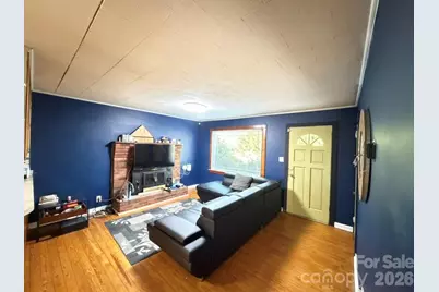 973 8th Avenue NW, Hickory, NC 28601 - Photo 6