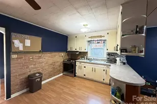 973 8th Ave NW, Hickory, NC 28601 - Photo 8