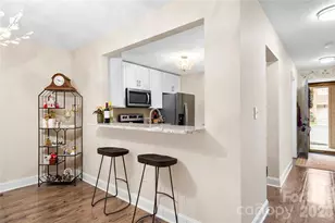 252 Wash Creek Dr, Hendersonville, NC 28739 - Photo 8