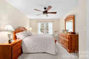 252 Wash Creek Dr, Hendersonville, NC 28739 - Photo 14