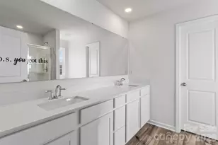 386 Hollingswood Dr, Statesville, NC 28625 - Photo 24