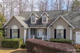 523 Shepherds Creek Cir, Rutherfordton, NC 28139 - Photo 2