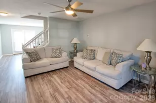 429 Wiltshire Cir, Fletcher, NC 28732 - Photo 4