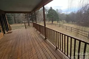 3205 Collinsville Rd, Columbus, NC 28722 - Photo 32