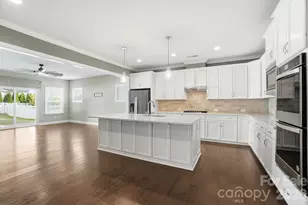 2027 Bonds Ln, Fort Mill, SC 29715 - Photo 8