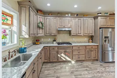 334 Summer Orchard Drive, Hendersonville, NC 28792 - Photo 10