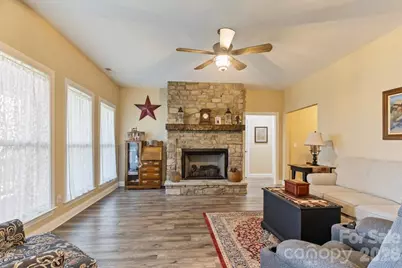 334 Summer Orchard Drive, Hendersonville, NC 28792 - Photo 14