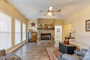 334 Summer Orchard Dr, Hendersonville, NC 28792 - Photo 14