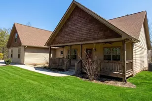 334 Summer Orchard Dr, Hendersonville, NC 28792 - Photo 1