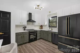 5323 Glenham Dr, Charlotte, NC 28210 - Photo 8