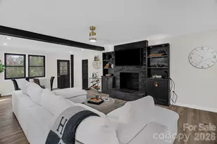 5323 Glenham Dr, Charlotte, NC 28210 - Photo 6