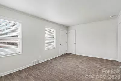 3431 Shamrock Drive, Charlotte, NC 28215 - Photo 4