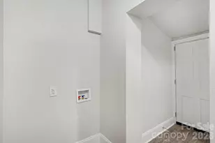 3431 Shamrock Dr, Charlotte, NC 28215 - Photo 22