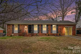 3431 Shamrock Dr, Charlotte, NC 28215 - Photo 1