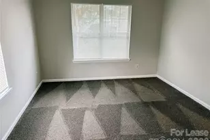 2802 Iron Gate Ln, Charlotte, NC 28212 - Photo 8