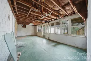 2036 4th St NE, Hickory, NC 28601 - Photo 12