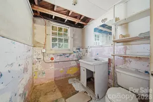 2036 4th St NE, Hickory, NC 28601 - Photo 30